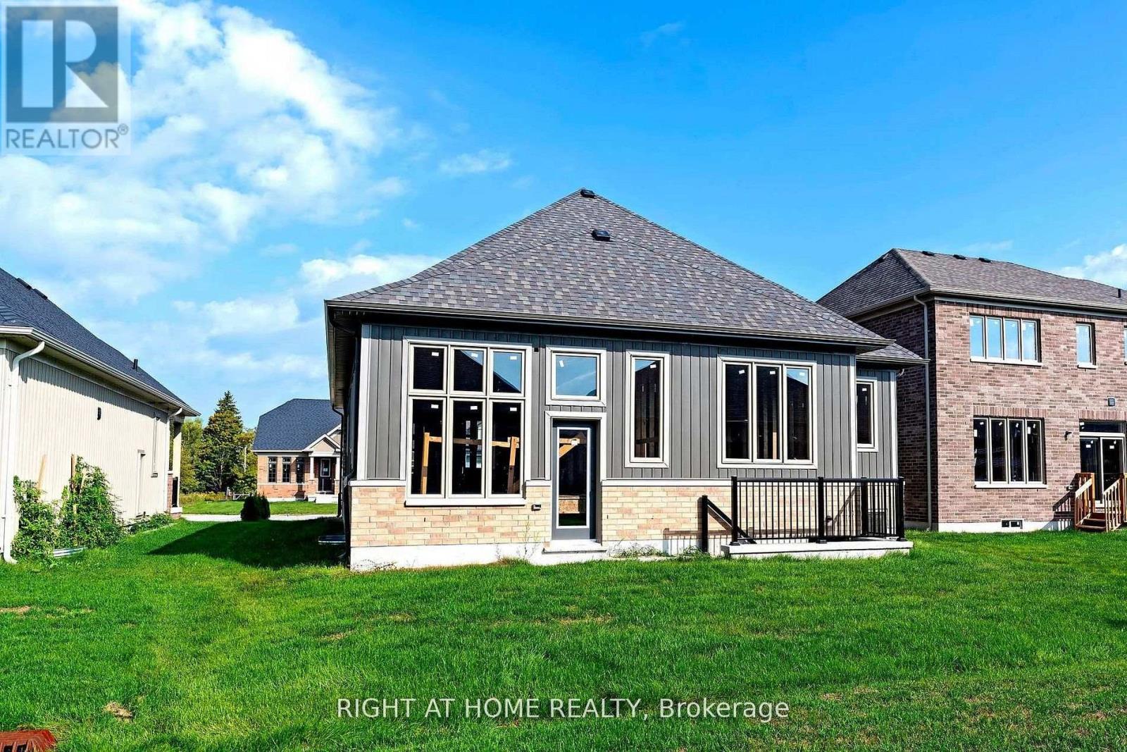 245 Wilcox Drive, Clearview, ON - Outdoor