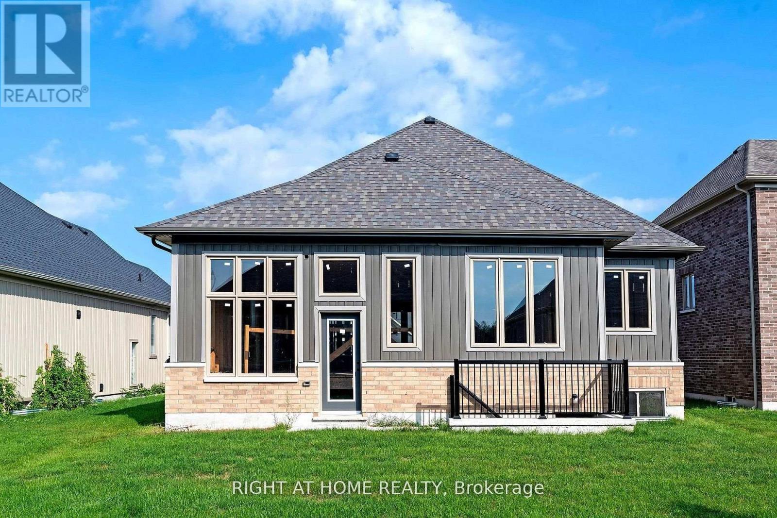 245 Wilcox Drive, Clearview, ON - Outdoor