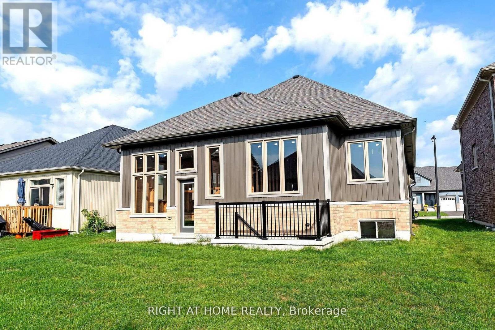 245 Wilcox Drive, Clearview, ON - Outdoor