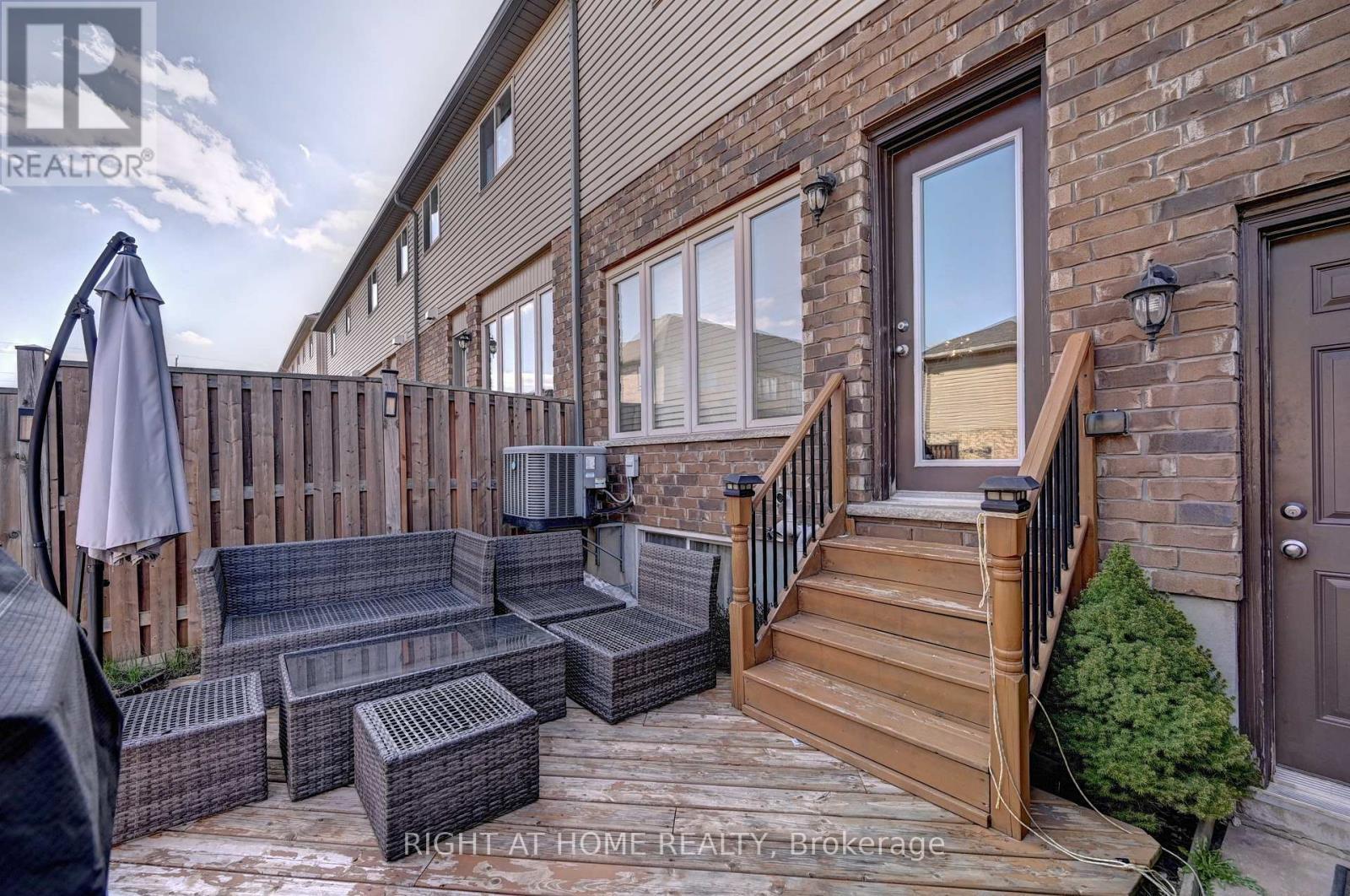 33 Mussen Street, Guelph, ON - Outdoor With Deck Patio Veranda