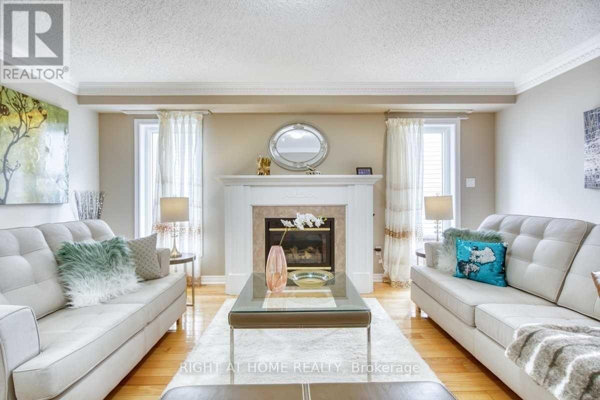 Main Fl - 636 Ormond Drive, Oshawa, ON - Indoor Photo Showing Living Room With Fireplace
