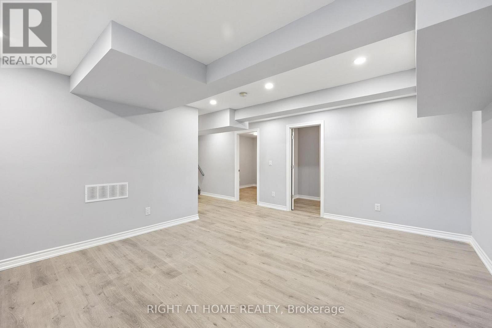 764 Willowbank Trail, Mississauga, ON - Indoor Photo Showing Other Room