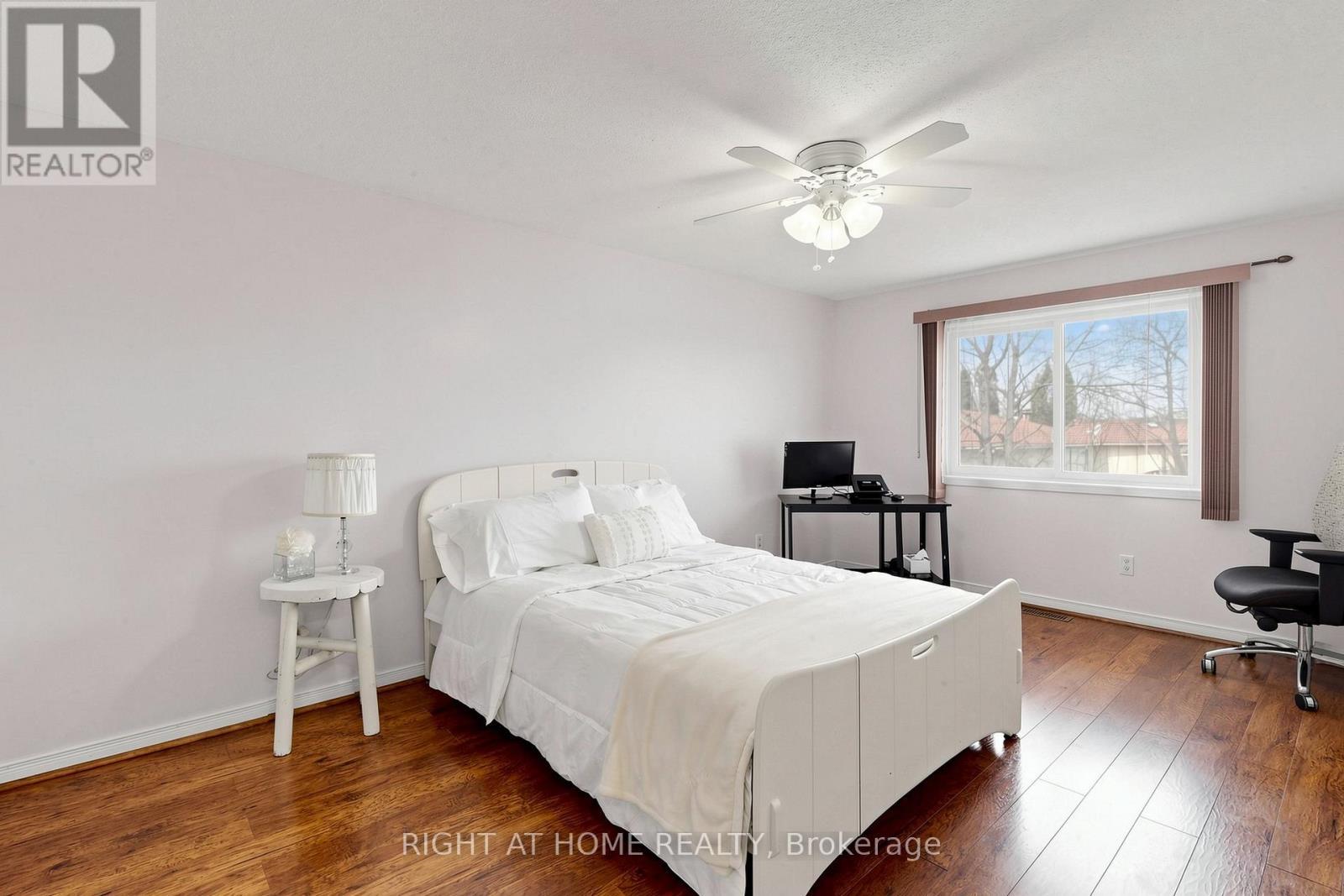 73 Pepler Place, Barrie, ON - Indoor Photo Showing Bedroom