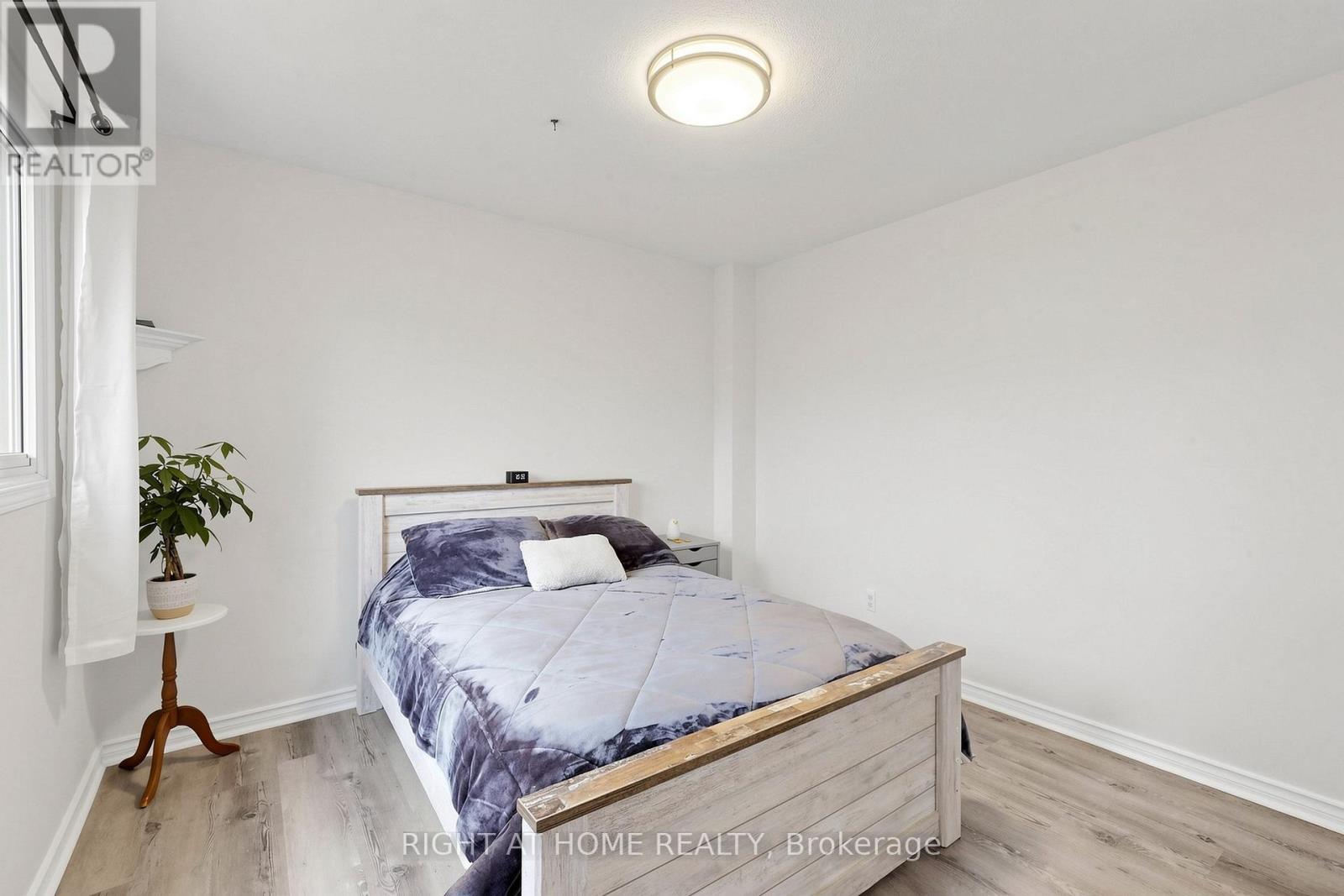 73 Pepler Place, Barrie, ON - Indoor Photo Showing Bedroom