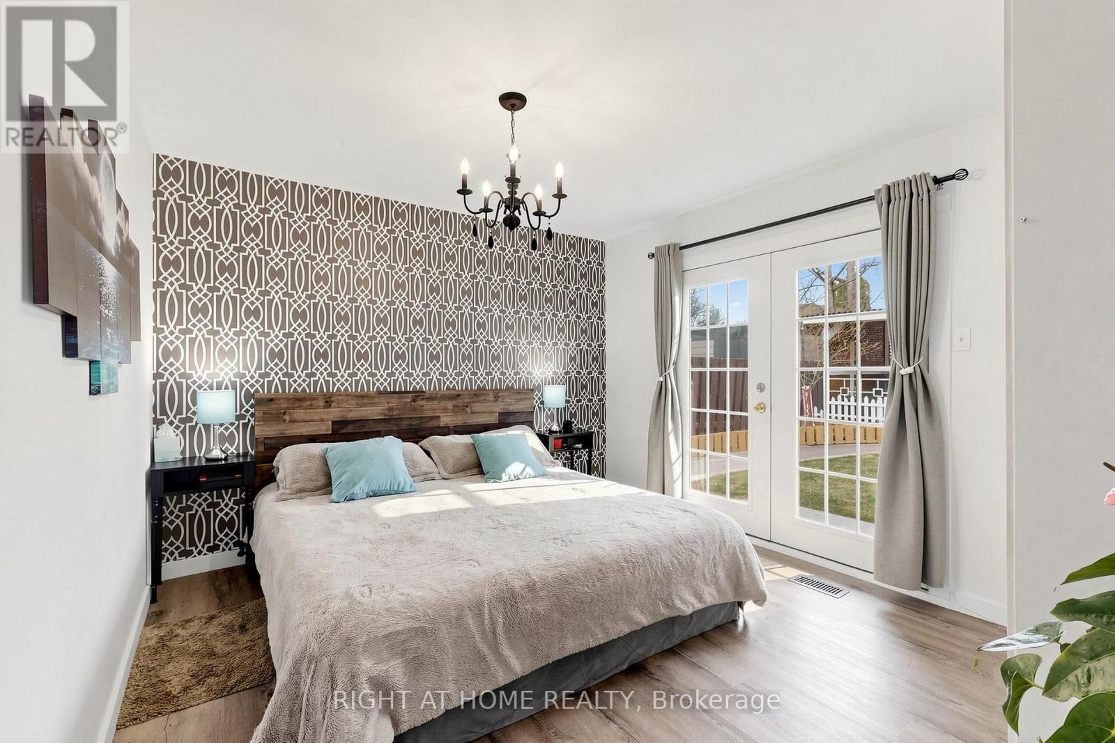 73 Pepler Place, Barrie, ON - Indoor Photo Showing Bedroom