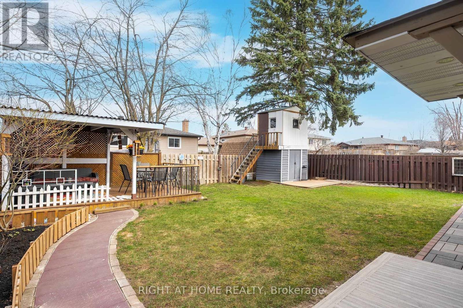 73 Pepler Place, Barrie, ON - Outdoor