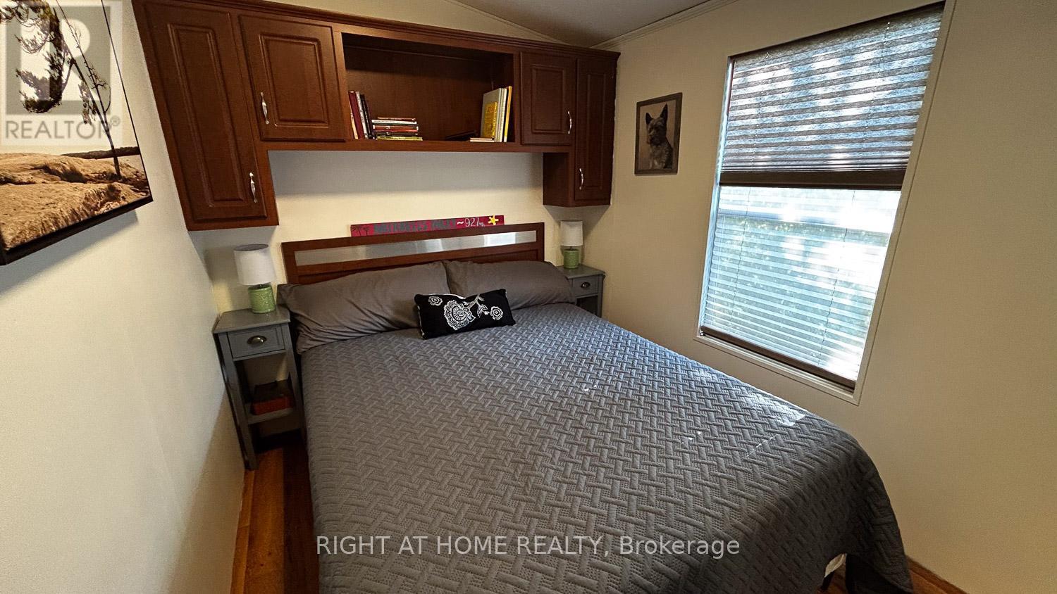 29 Maple Ridge - 1336 South Morrison Lake Road, Gravenhurst, ON - Indoor Photo Showing Bedroom