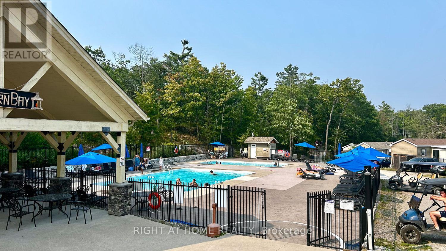 29 Maple Ridge - 1336 South Morrison Lake Road, Gravenhurst, ON - Outdoor With In Ground Pool