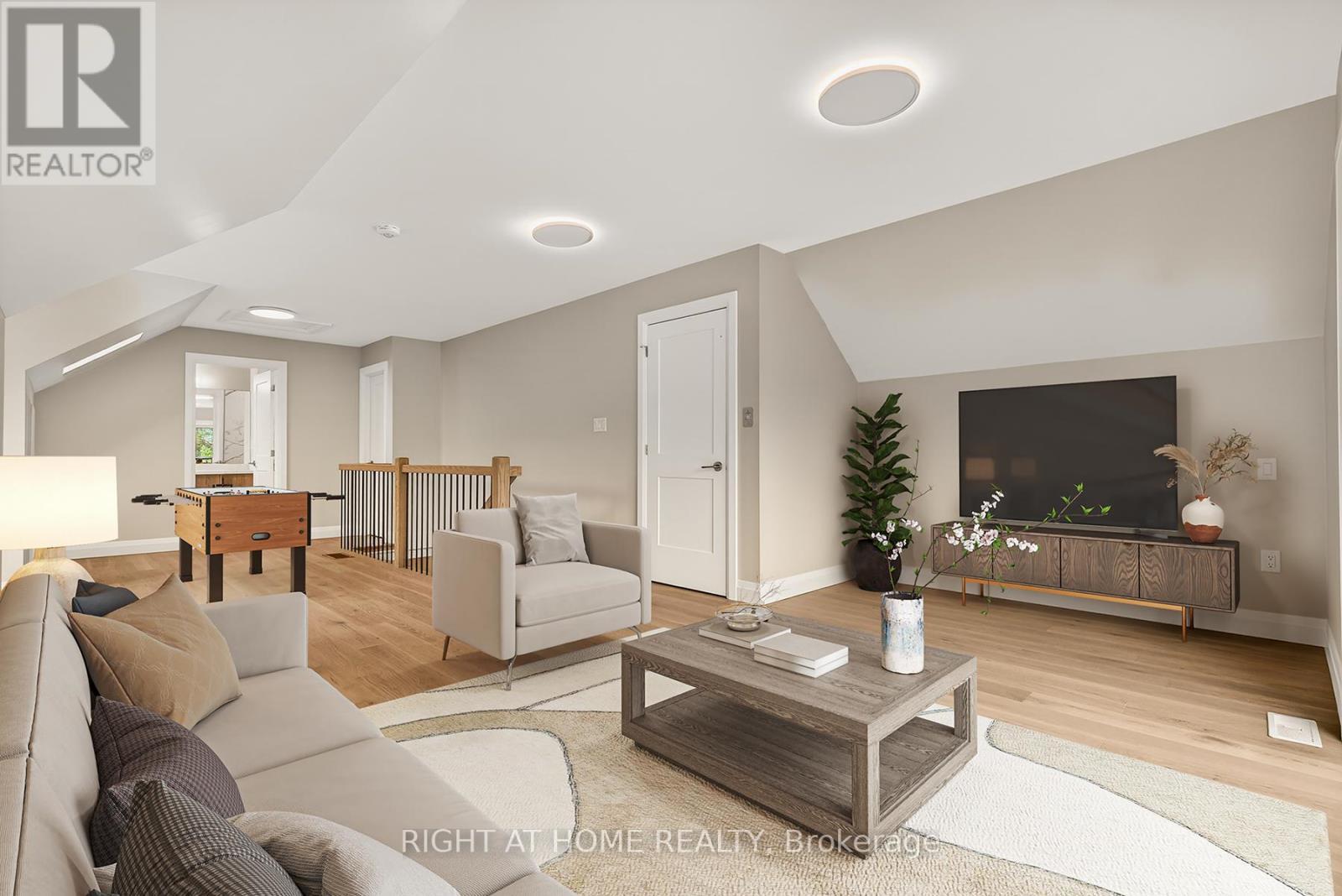 3rd floor loft versatile space family, bedroom etc - 279 Hess Street S, Hamilton, ON - Indoor Photo Showing Living Room