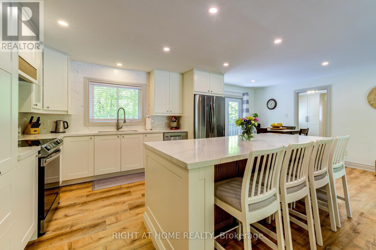 214 Desroches Trail, Tiny, ON - Indoor Photo Showing Kitchen With Stainless Steel Kitchen With Upgraded Kitchen