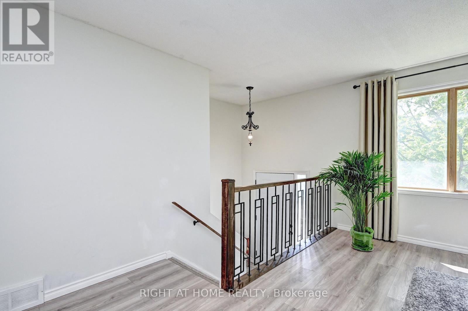 92 Pinemeadow Crescent, Waterloo, ON - Indoor Photo Showing Other Room