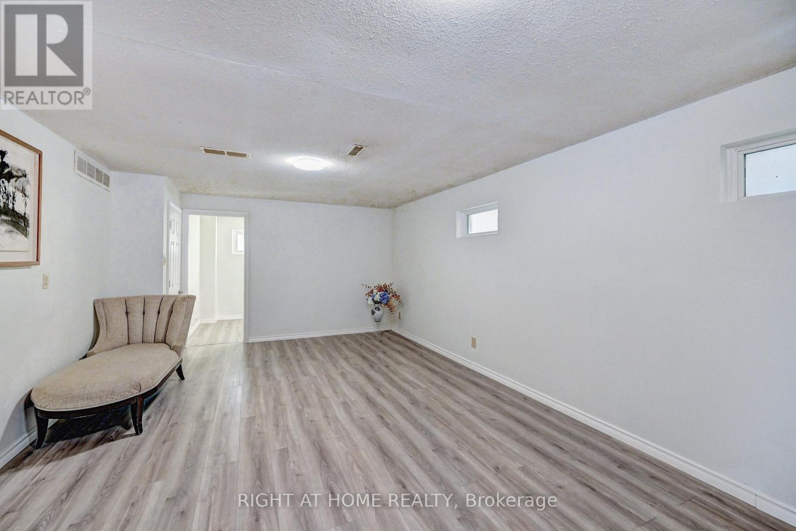 92 Pinemeadow Crescent, Waterloo, ON - Indoor Photo Showing Other Room