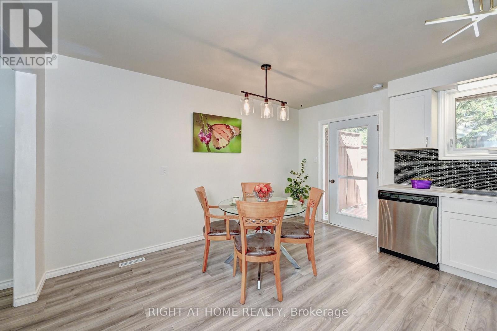 92 Pinemeadow Crescent, Waterloo, ON - Indoor