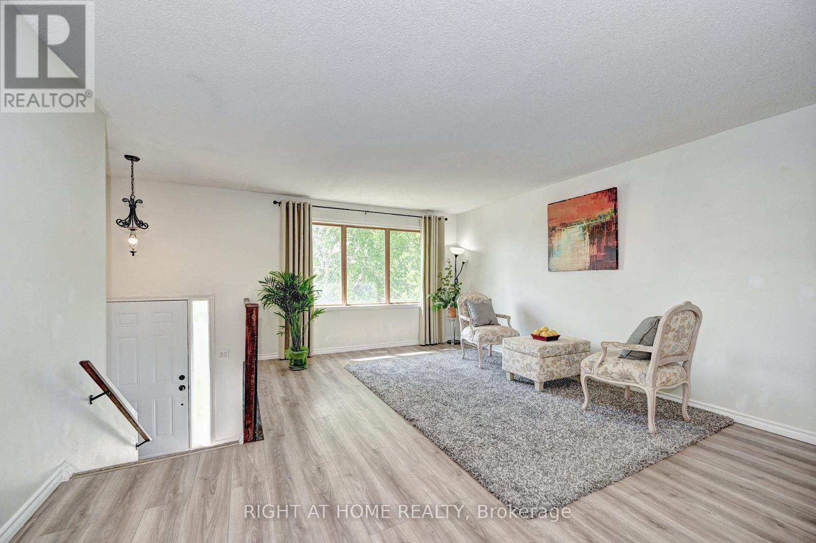 92 Pinemeadow Crescent, Waterloo, ON - Indoor