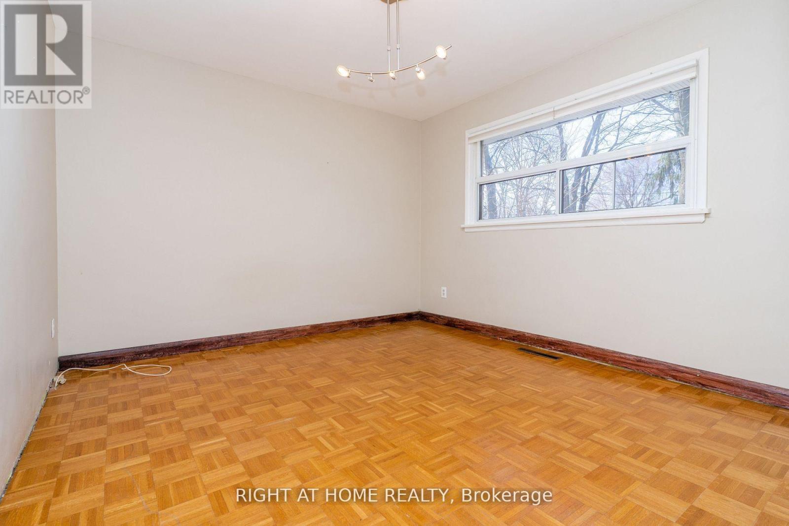 1045 Deta Road, Mississauga, ON - Indoor Photo Showing Other Room