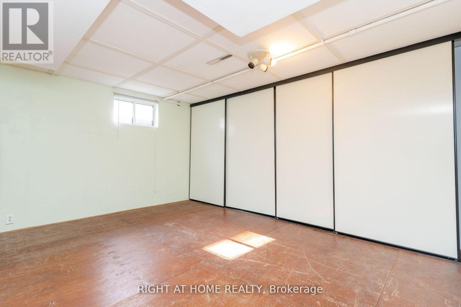 1045 Deta Road, Mississauga, ON - Indoor Photo Showing Other Room