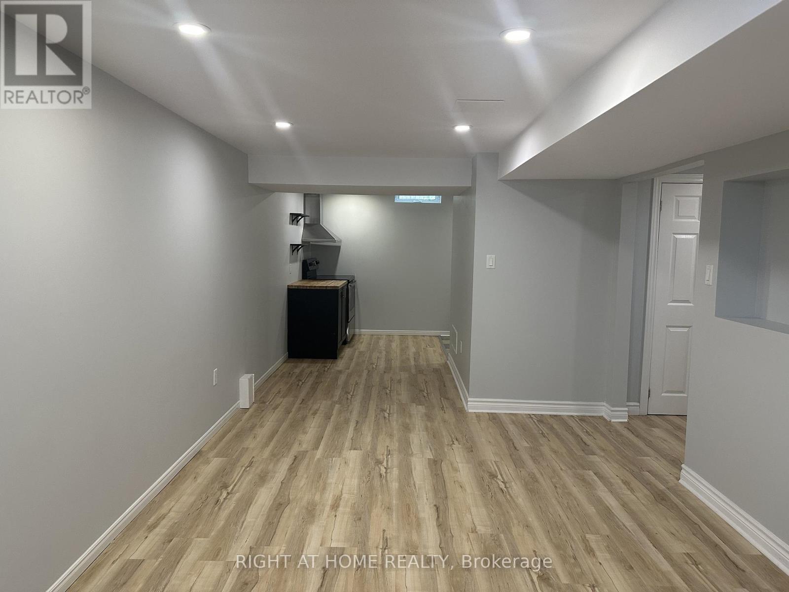 39 Distin Drive, Hamilton, ON - Indoor