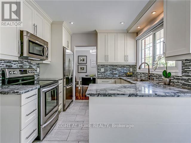 273 Kenwood Avenue, Burlington, ON - Indoor Photo Showing Kitchen With Stainless Steel Kitchen With Upgraded Kitchen