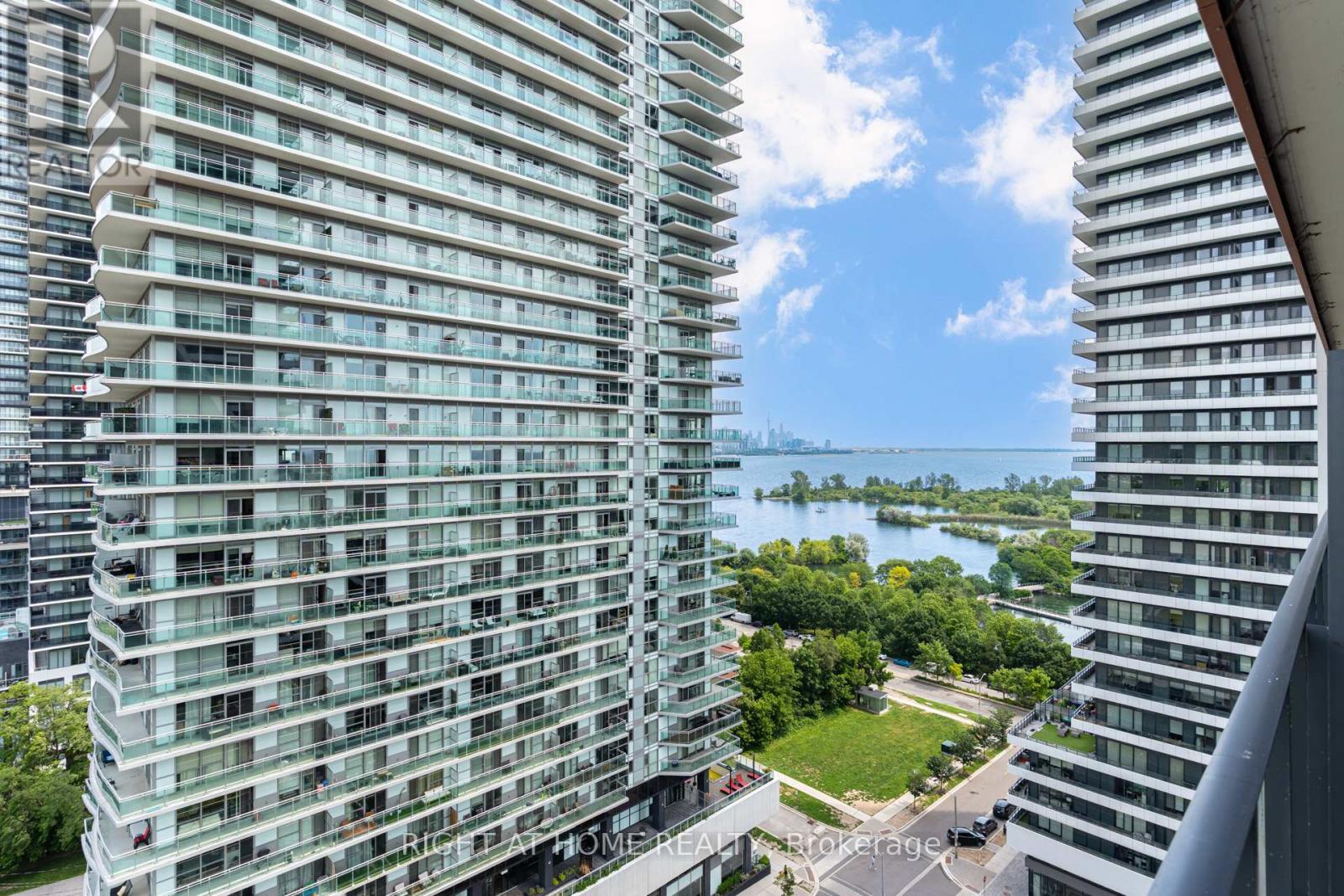 1413 - 30 Shore Breeze Drive, Toronto, ON - Outdoor With Balcony With Facade