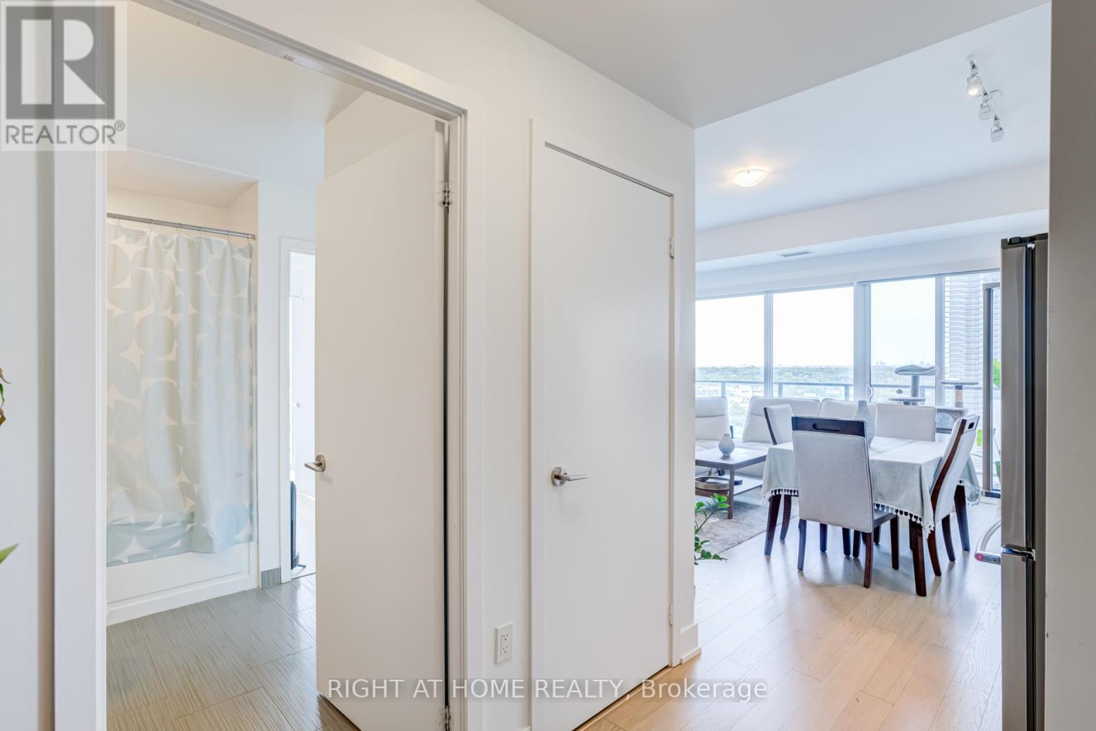 1413 - 30 Shore Breeze Drive, Toronto, ON - Indoor