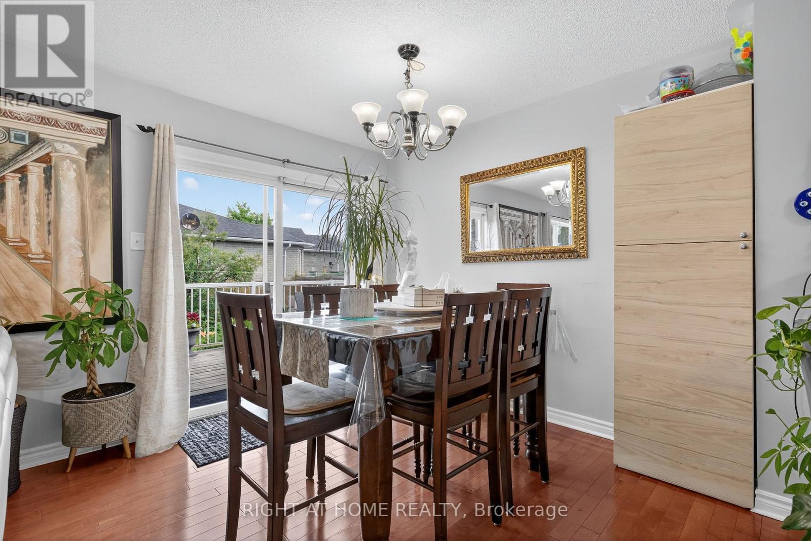 3 Player Drive, Barrie, ON - Indoor Photo Showing Dining Room
