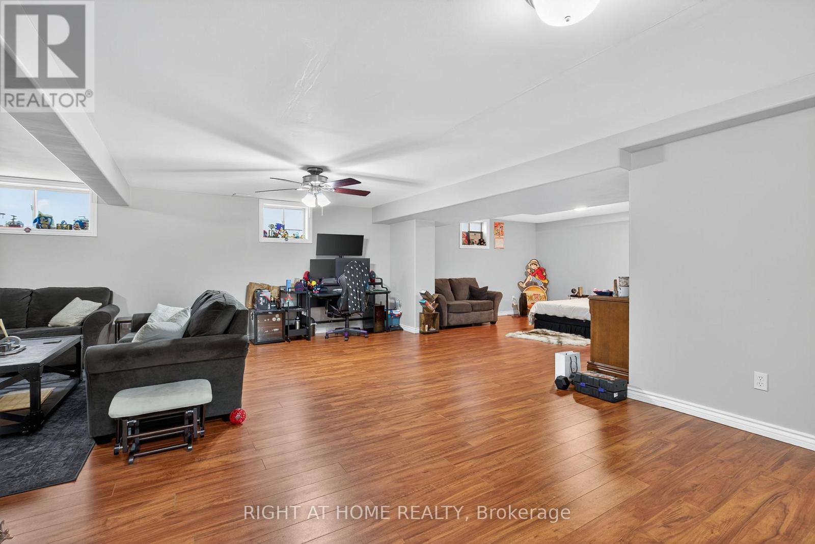 3 Player Drive, Barrie, ON - Indoor Photo Showing Other Room