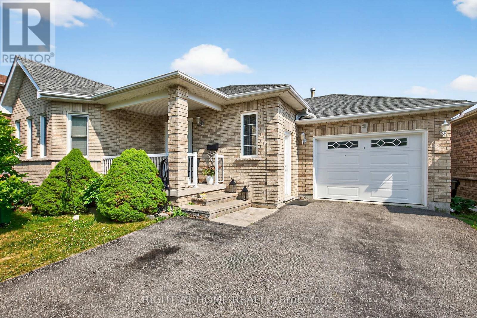 3 Player Drive, Barrie, ON - Outdoor With Facade