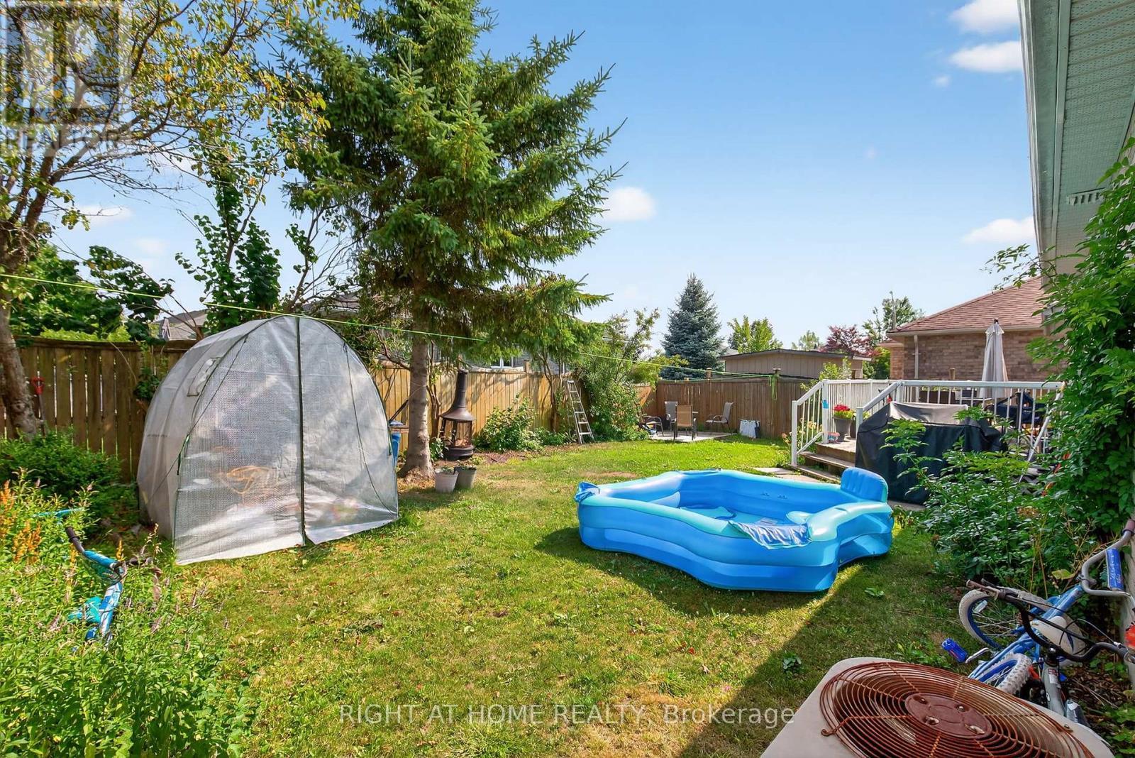 3 Player Drive, Barrie, ON - Outdoor With Backyard