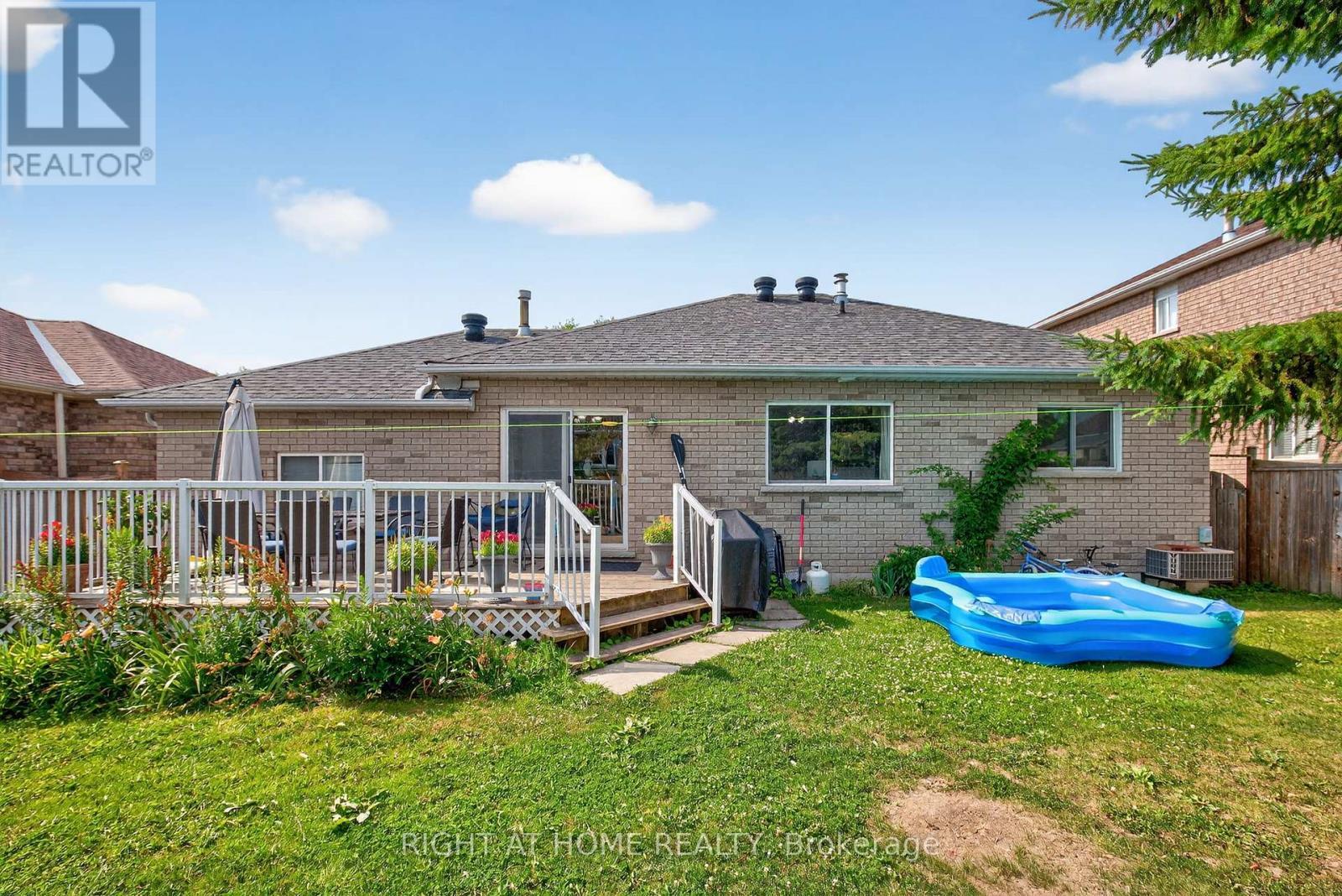 3 Player Drive, Barrie, ON - Outdoor