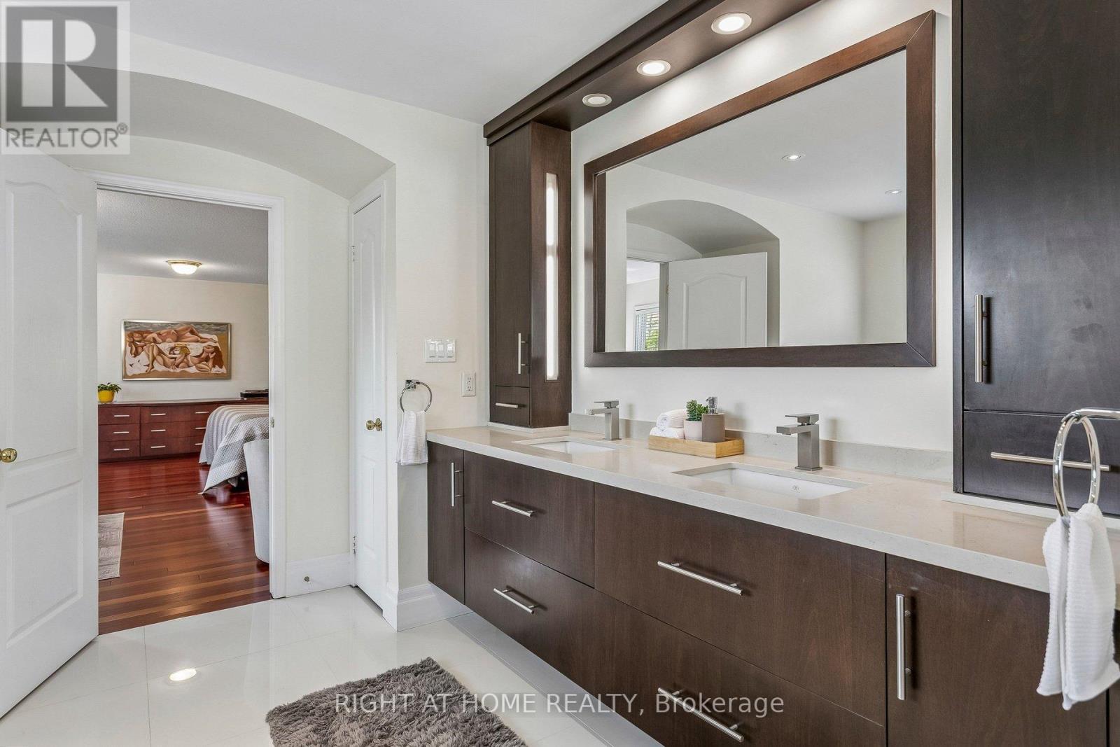 4263 Couples Crescent, Burlington, ON