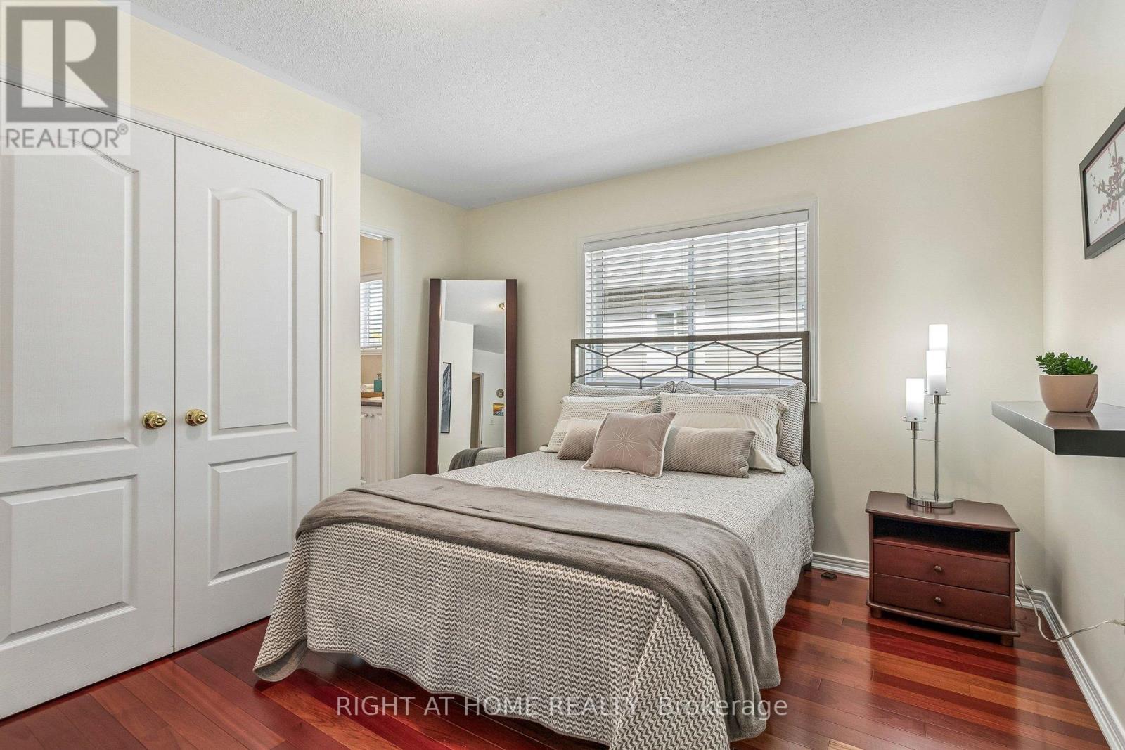 4263 Couples Crescent, Burlington, ON