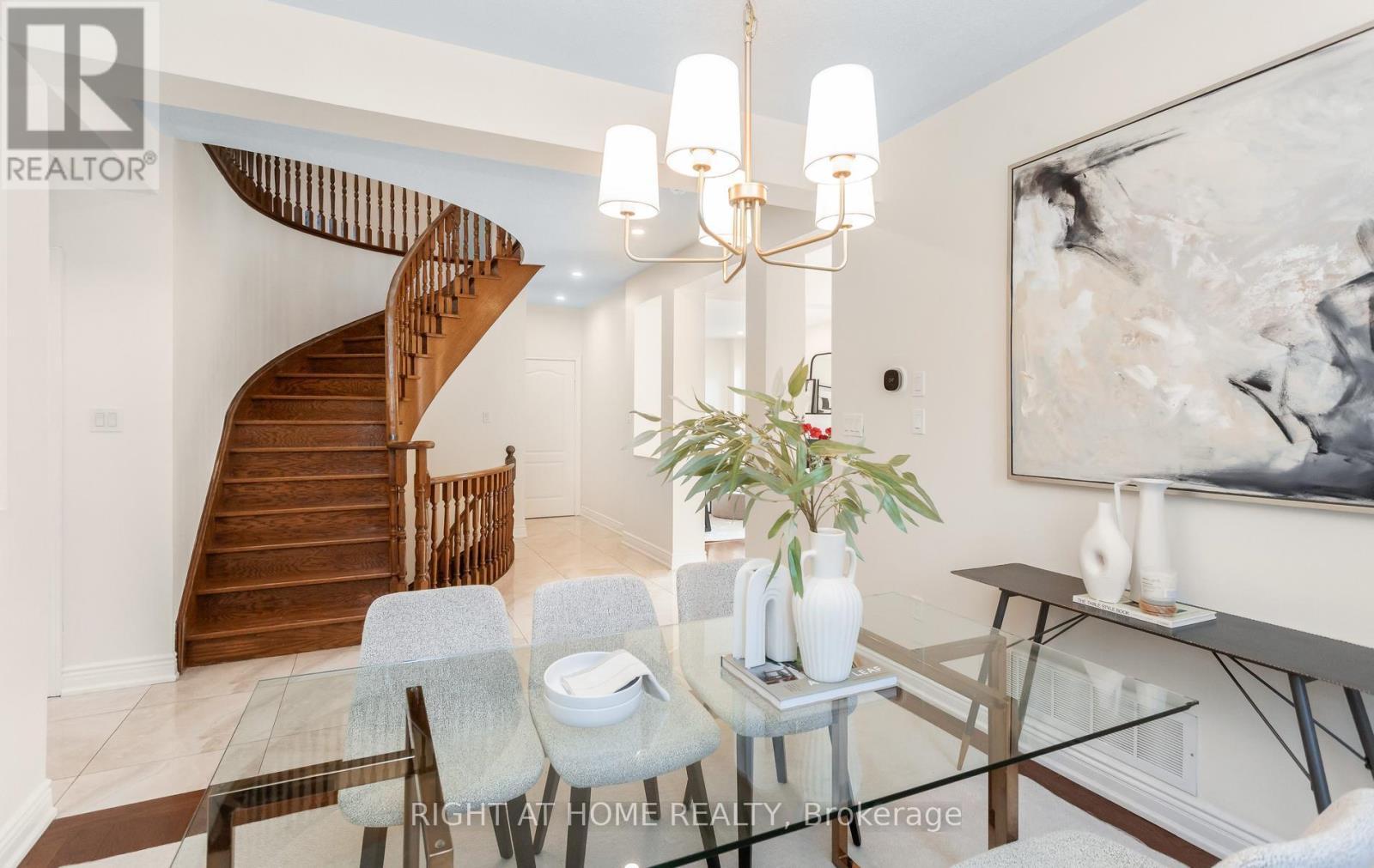 3081 Baron Drive, Mississauga, ON - Indoor Photo Showing Dining Room