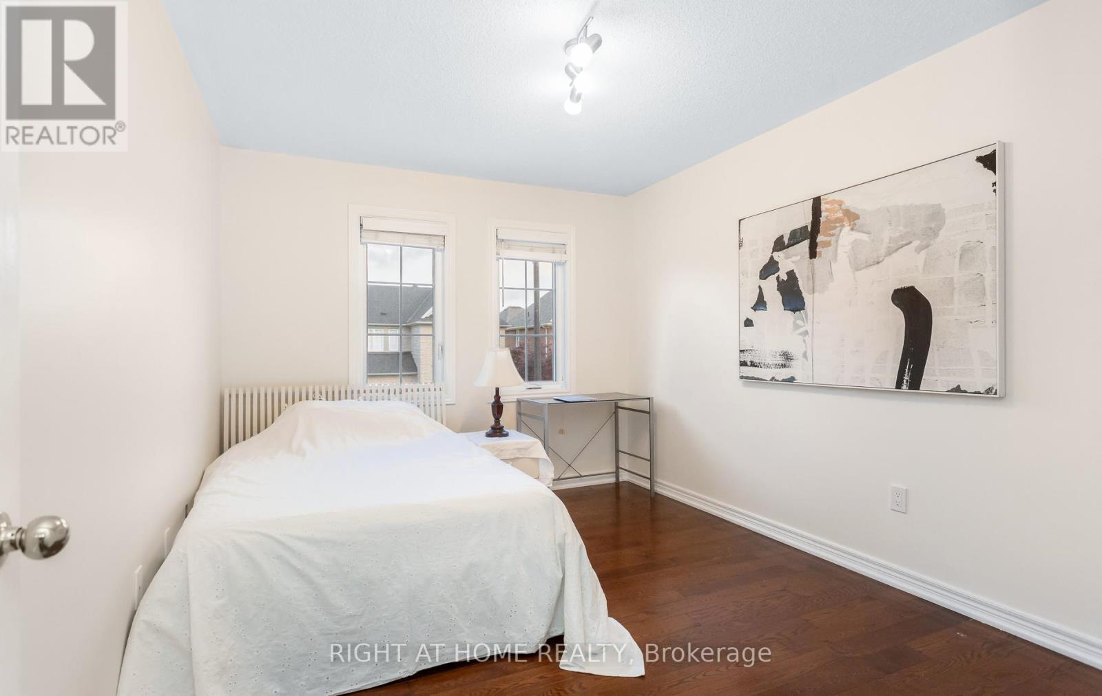 3081 Baron Drive, Mississauga, ON - Indoor Photo Showing Bedroom