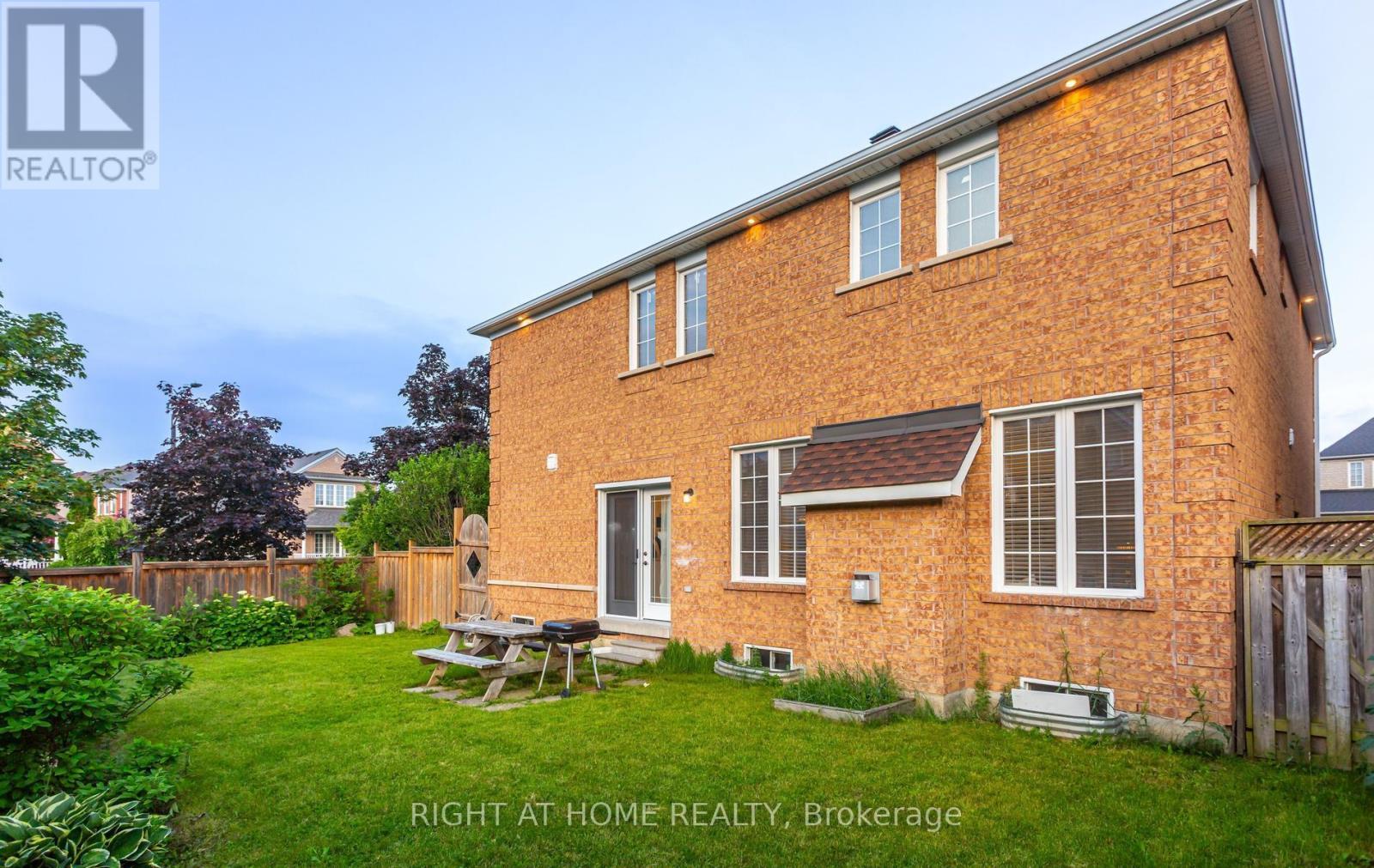 3081 Baron Drive, Mississauga, ON - Outdoor With Exterior