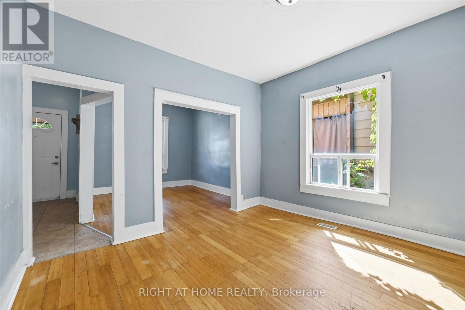 343 Cumberland Avenue, Hamilton, ON - Indoor Photo Showing Other Room