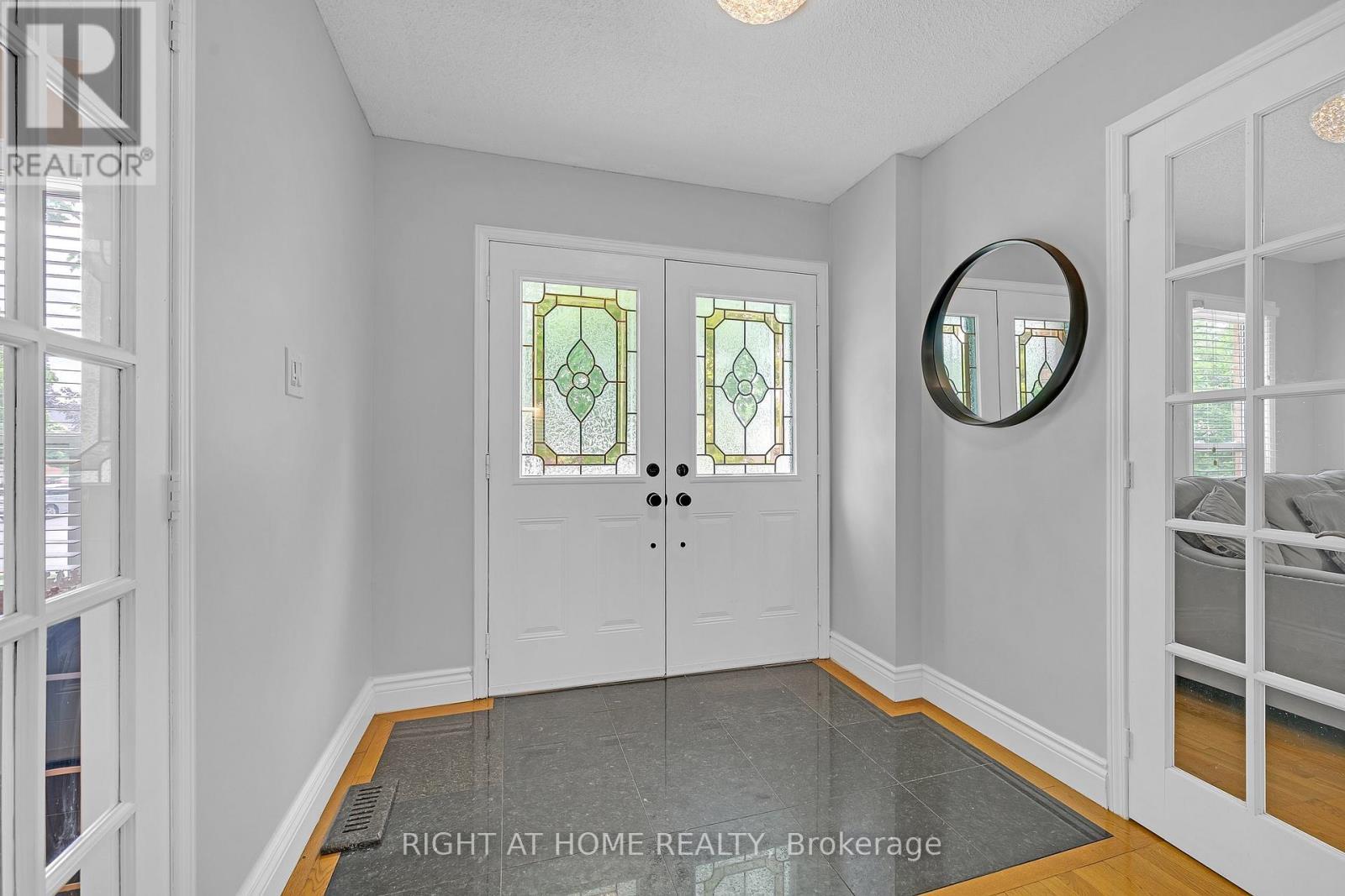 2573 Oshkin Court, Mississauga, ON - Indoor Photo Showing Other Room