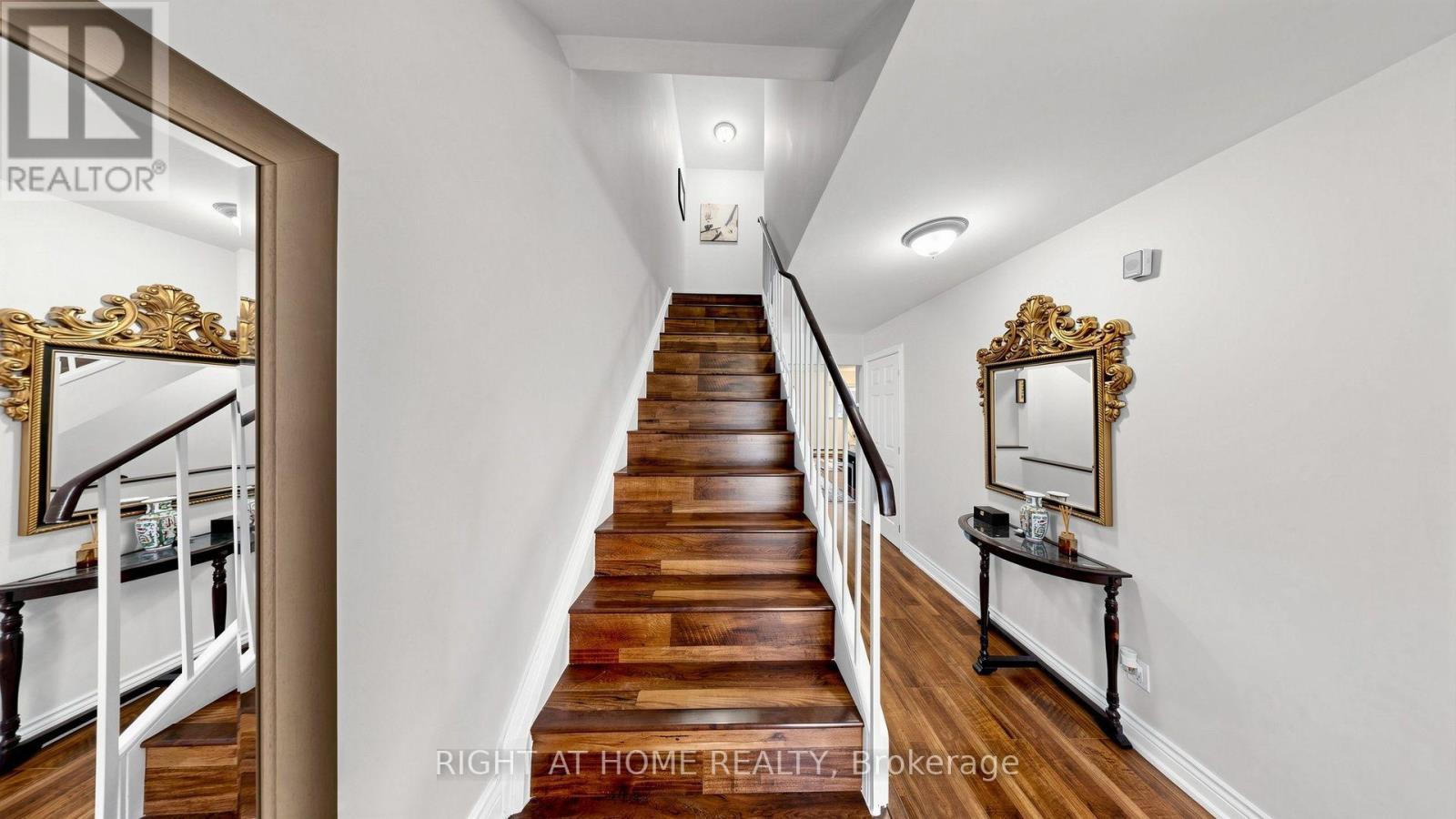 4 Harper Way, Markham, ON - Indoor Photo Showing Other Room