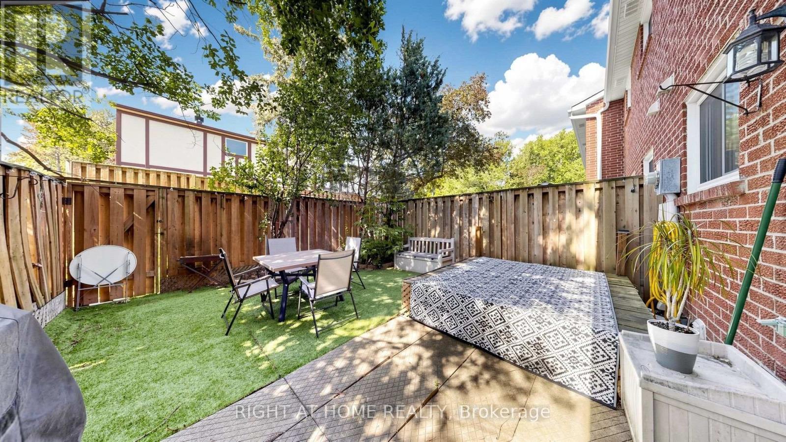 4 Harper Way, Markham, ON - Outdoor
