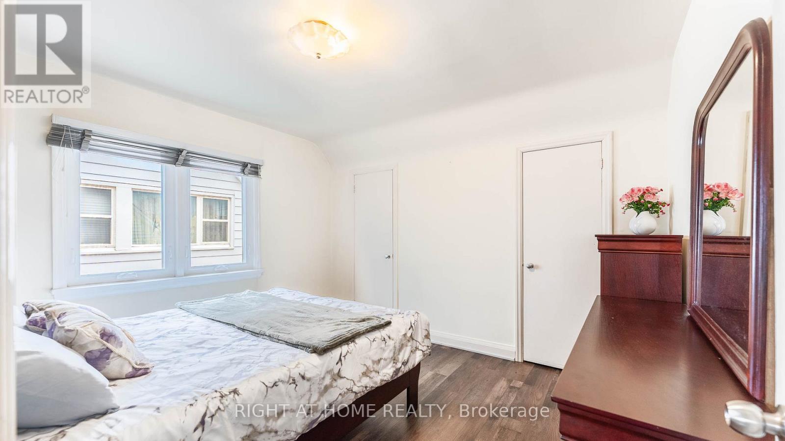 82 Tower Drive, Toronto, ON - Indoor Photo Showing Bedroom
