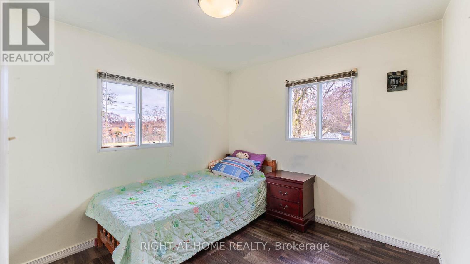 82 Tower Drive, Toronto, ON - Indoor Photo Showing Bedroom