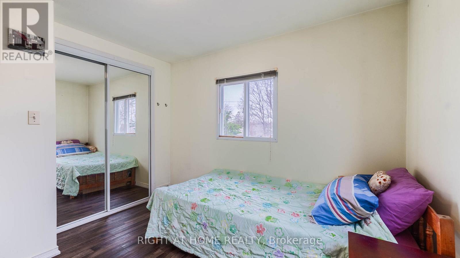 82 Tower Drive, Toronto, ON - Indoor Photo Showing Bedroom