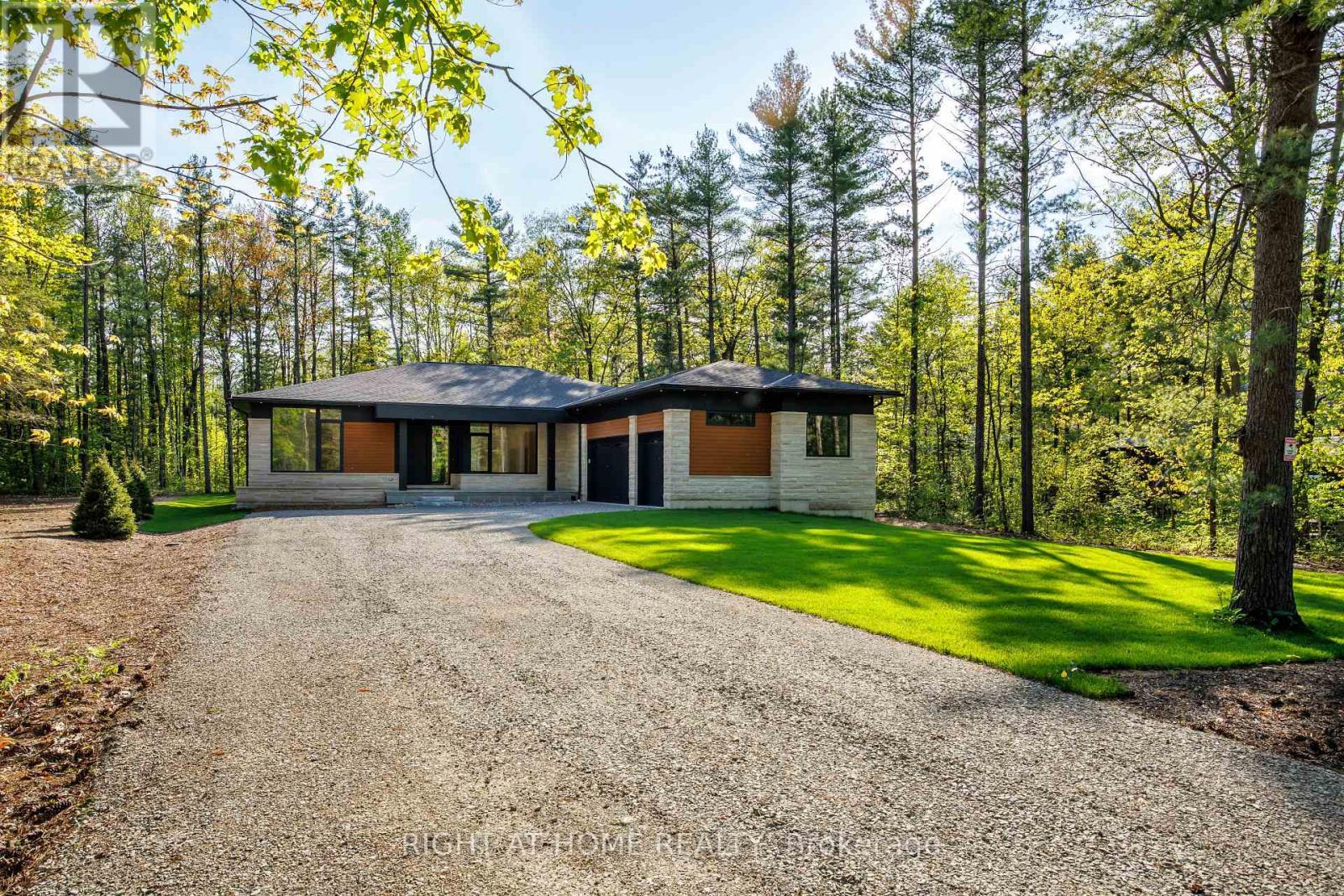 1318 Tiny Beaches Rd S Road, Tiny, ON - Outdoor