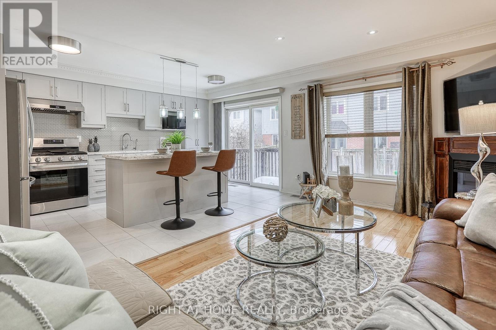 75 Carpendale Crescent, Ajax, ON - Indoor Photo Showing Other Room