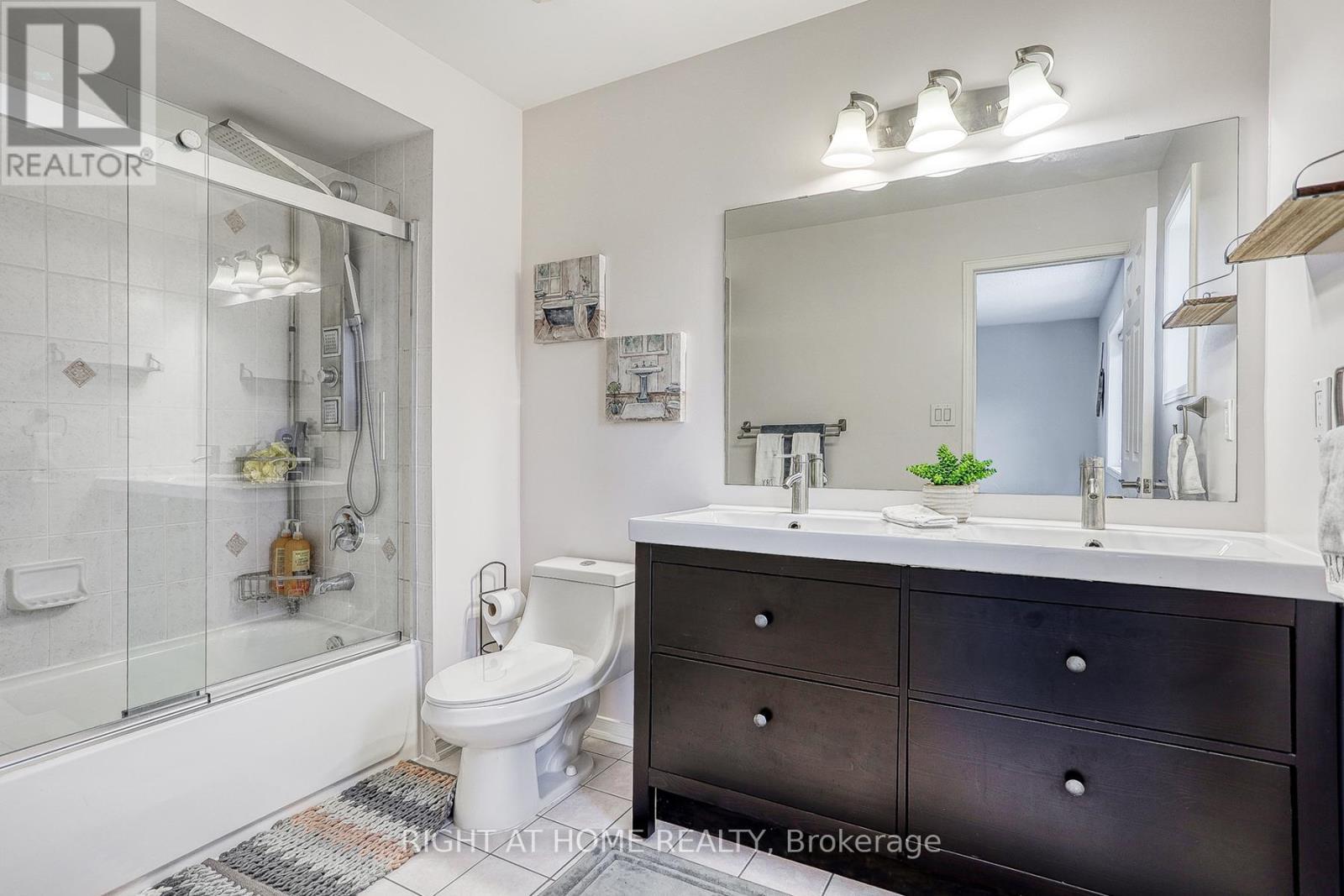 75 Carpendale Crescent, Ajax, ON - Indoor Photo Showing Bathroom