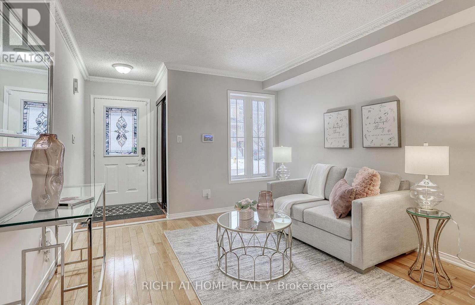 75 Carpendale Crescent, Ajax, ON - Indoor Photo Showing Living Room