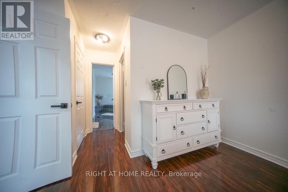 2088 Perran Drive, Mississauga, ON - Indoor