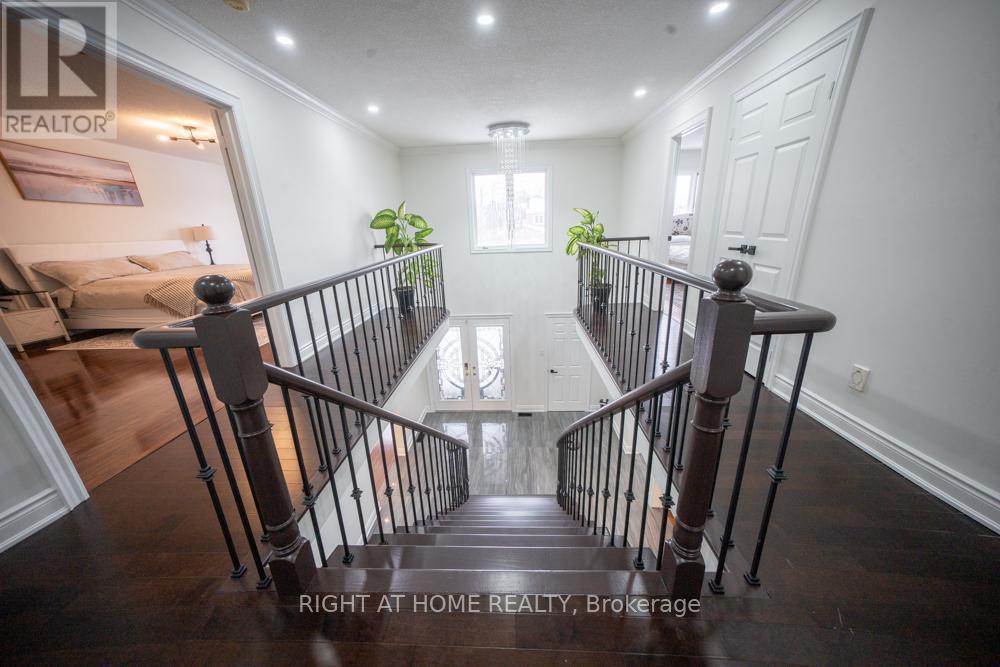 2088 Perran Drive, Mississauga, ON - Indoor Photo Showing Other Room