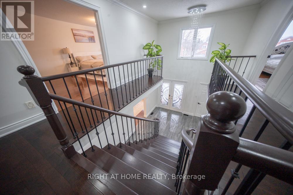 2088 Perran Drive, Mississauga, ON - Indoor Photo Showing Other Room