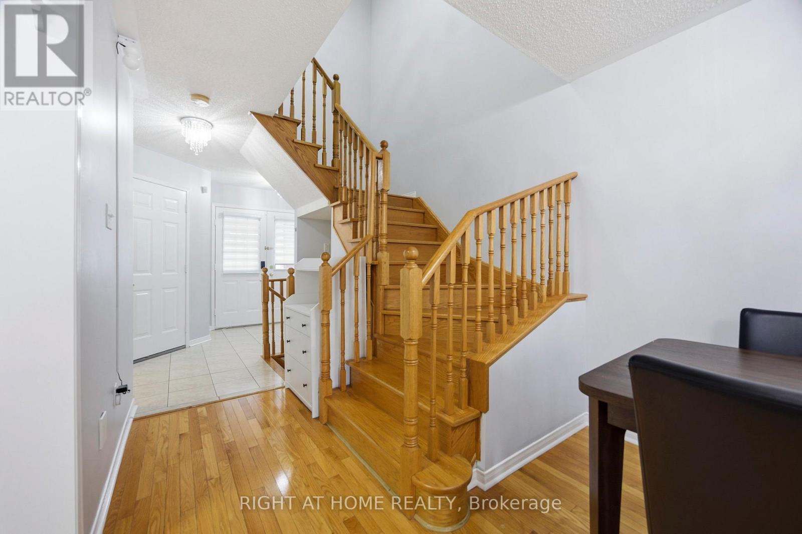1064 Pepperidge Cross, Mississauga, ON - Indoor Photo Showing Other Room