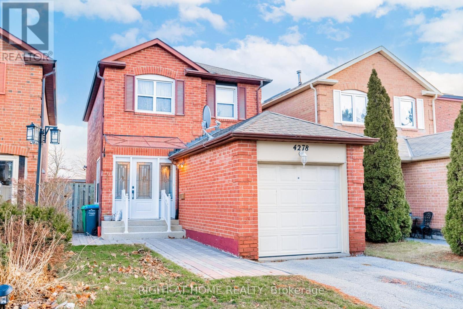 4278 Sawmill Valley Drive, Mississauga, ON - Outdoor With Exterior